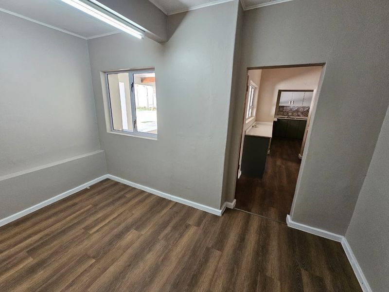 4 Bedroom House for sale in Riversdale - Photo 9