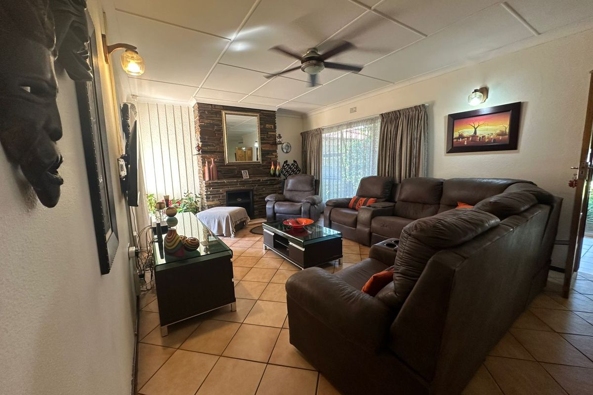 3-Bedroom Family Home with Granny Flat for Sale in Randhart - Photo 4