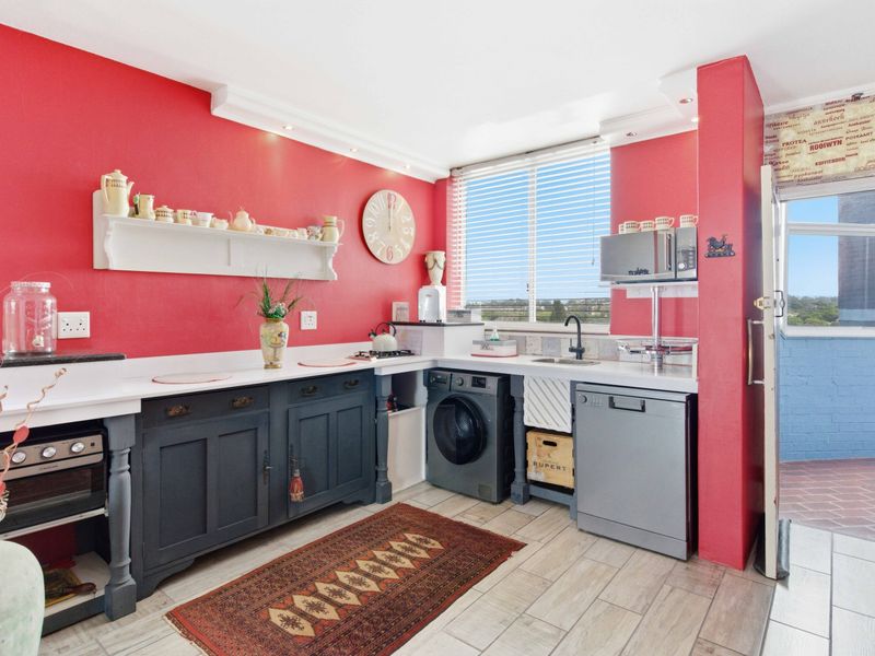 Luxury Non-Distressed Auction in Amanzimtoti - Bidding to start from R700 000 upwards!! - Photo 7