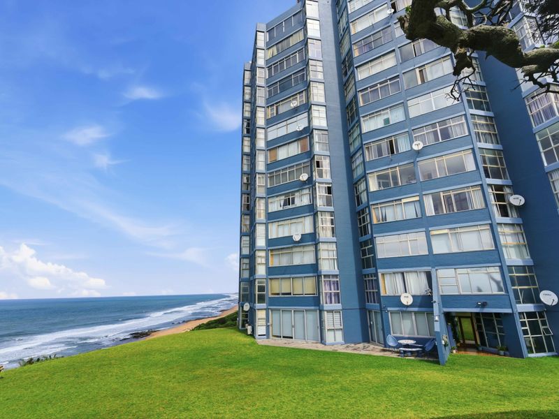 Wake up to sweeping ocean views and step into a lifestyle of effortless coastal living! - Photo 1