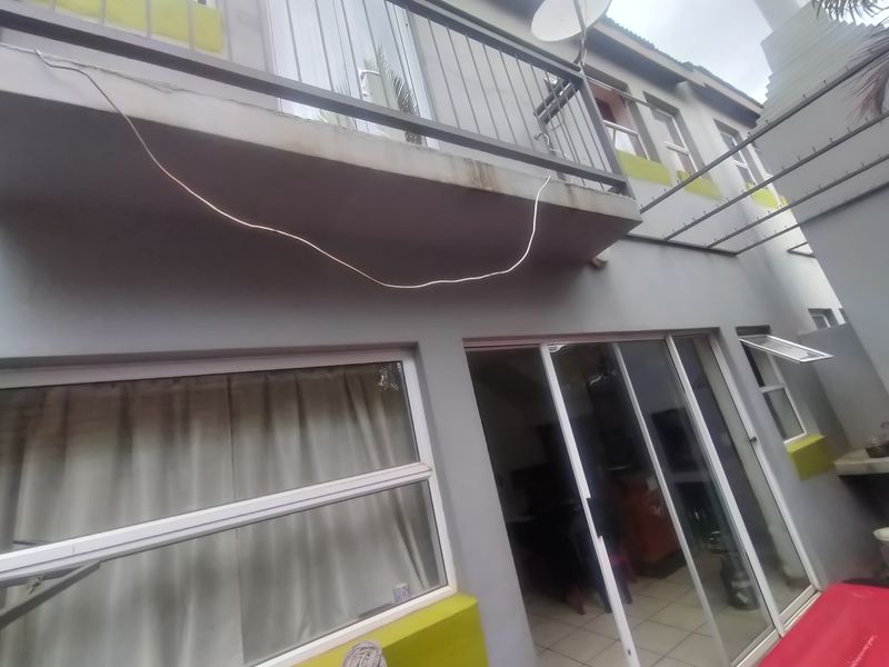 Well Located Duplex in Tranquil Pretoria North Setting - Photo 7