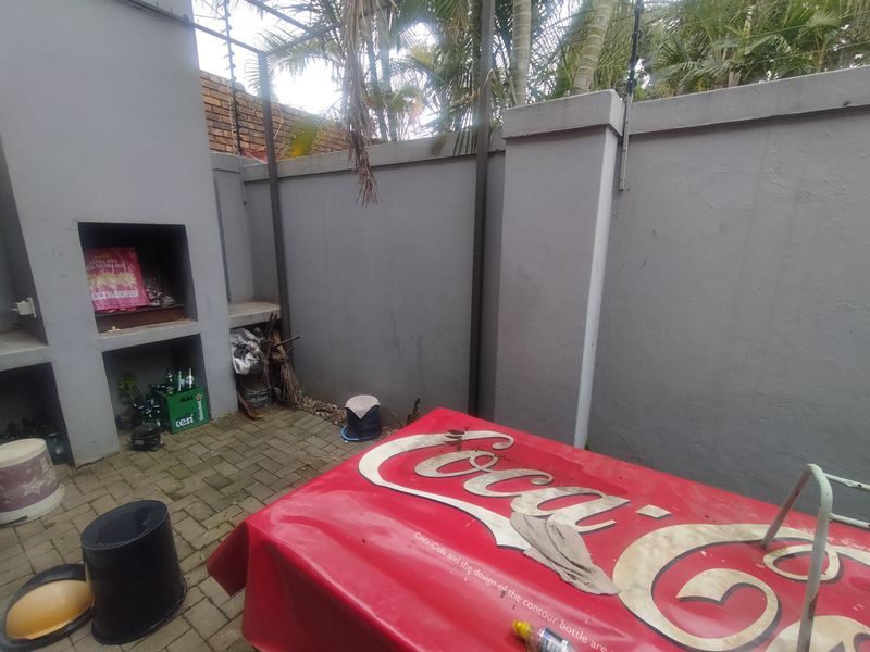 Well Located Duplex in Tranquil Pretoria North Setting - Photo 6