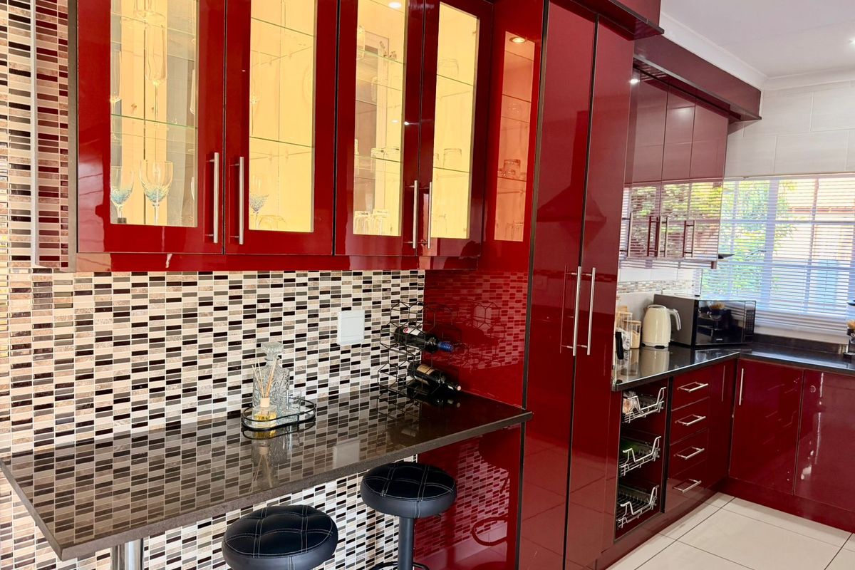 Beautiful Modern House Just for you - Photo 4