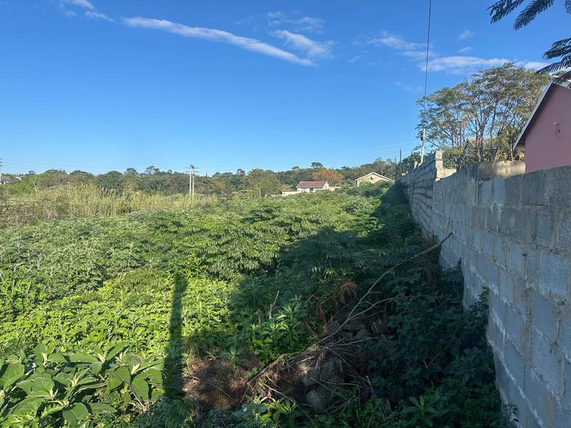 Development land in Amalinda - Photo 1