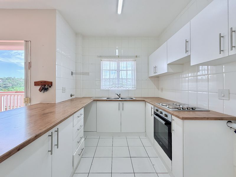 Coastal Charm Meets Effortless Living - Photo 7