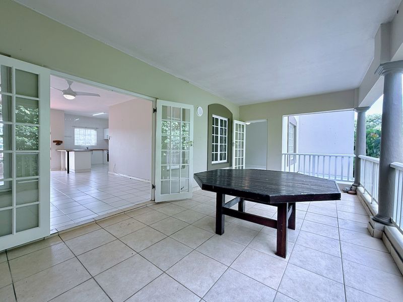 Coastal Charm Meets Effortless Living - Photo 2