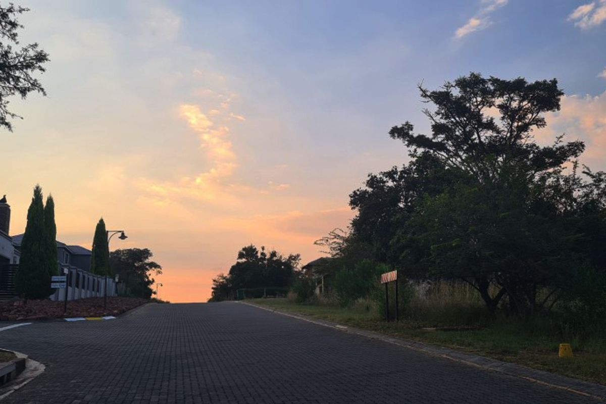 PREMIUM CORNER STAND WITH PRIVATE BUSHVELD BACKDROP. - Photo 3
