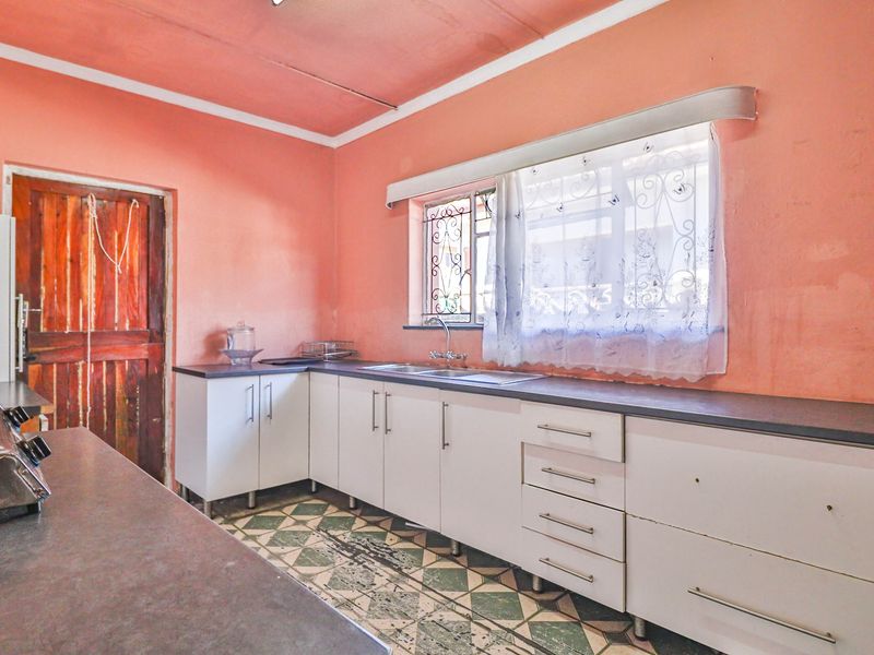 The Quiet Side of Korsten Starts Here - Photo 6