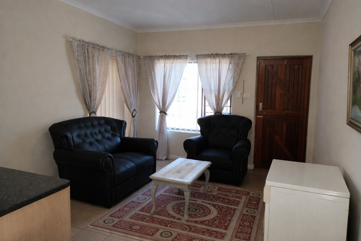1-Bedroom Apartment in Secure Complex - Photo 4