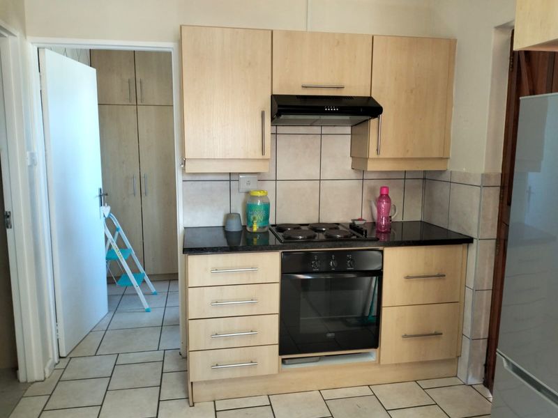 1-Bedroom Apartment in Secure Complex - Photo 5