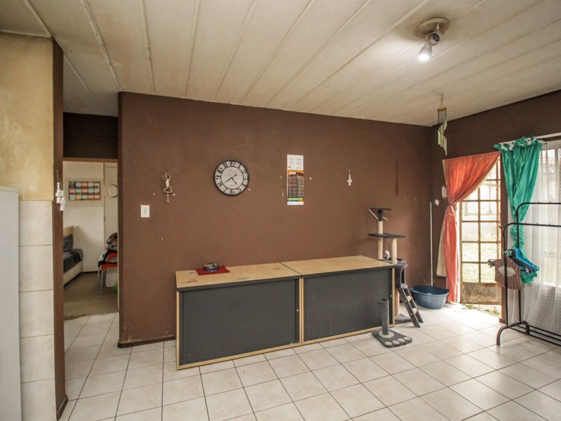 Affordable Opportunity For Sale in Primrose Make It Your Own! - Photo 8