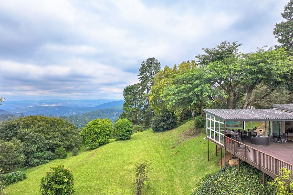 Family home with garden cottage - Photo 4