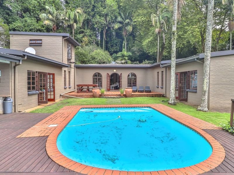 Family home with garden cottage - Photo 2