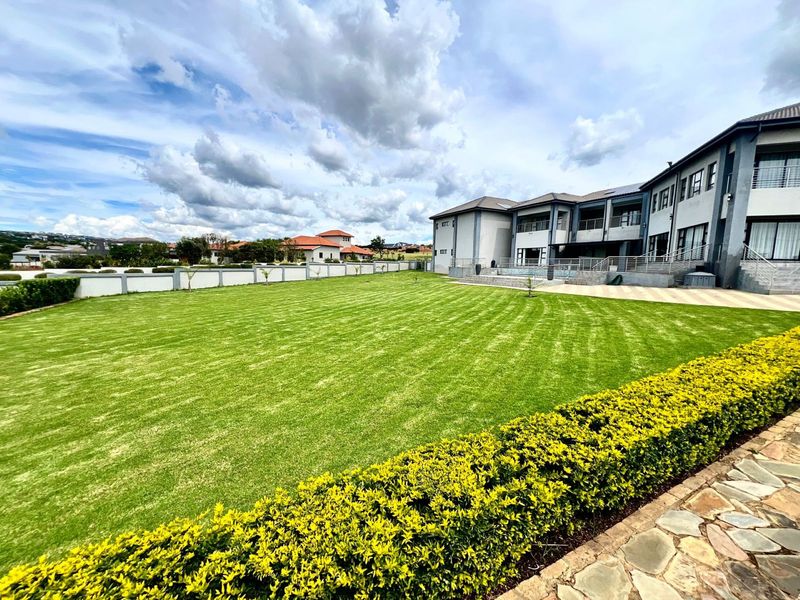 A Private Estate Where Luxury Meets Sustainable Living - Photo 5