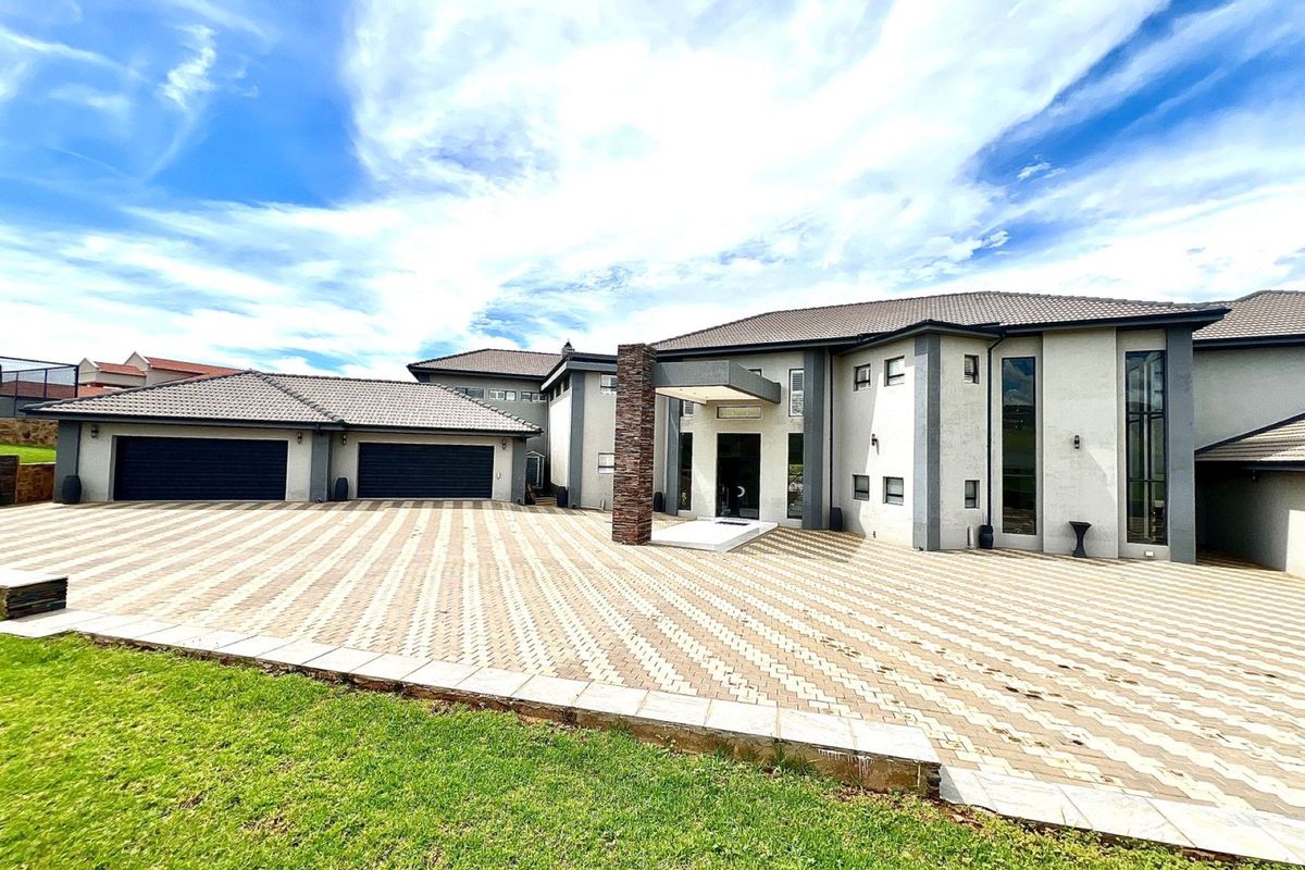 A Private Estate Where Luxury Meets Sustainable Living - Photo 4