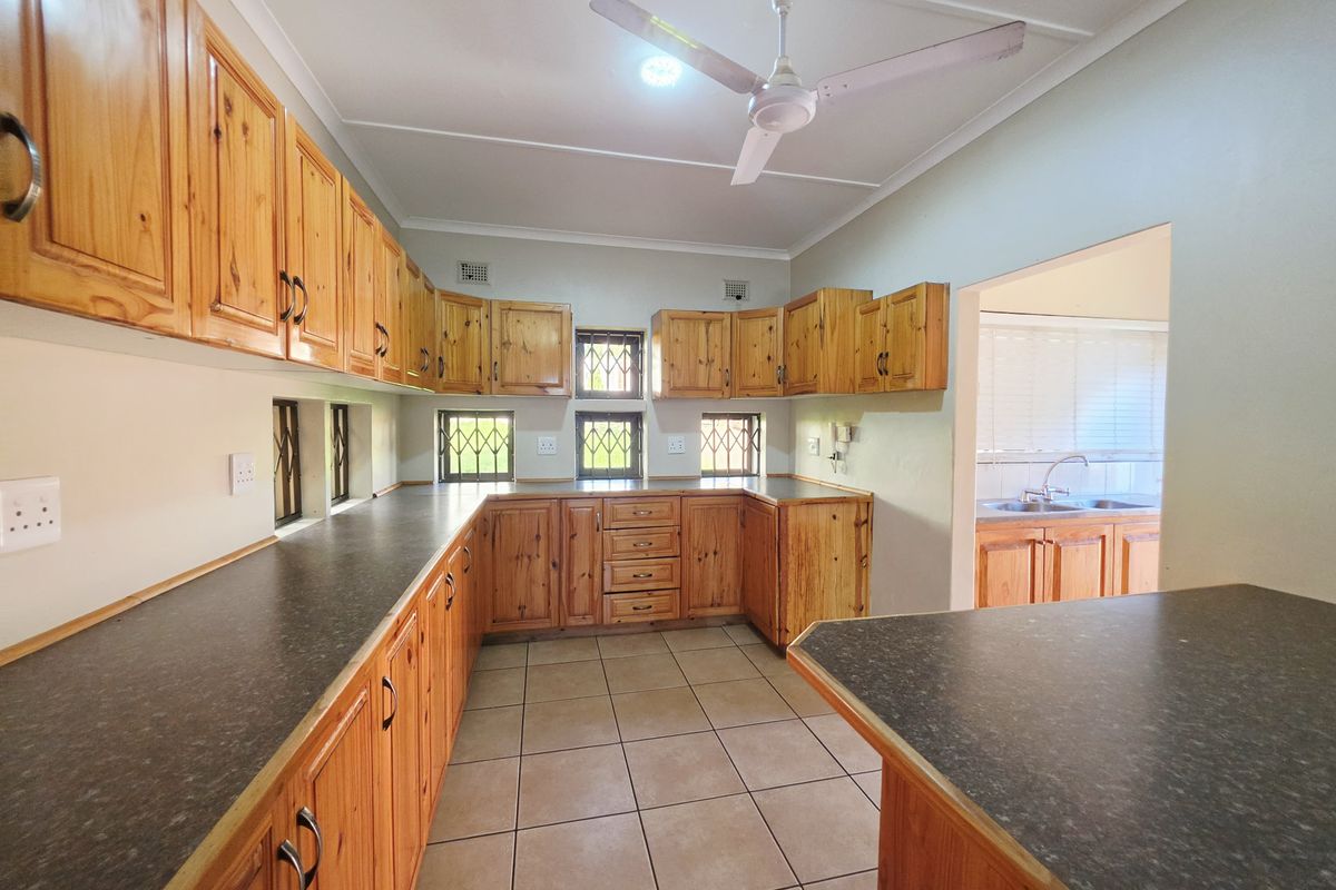 3 Bedroom House to Rent - Photo 4