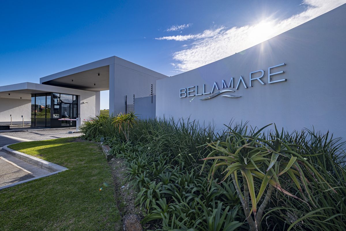 Live the Summerstrand Lifestyle! - Photo 2