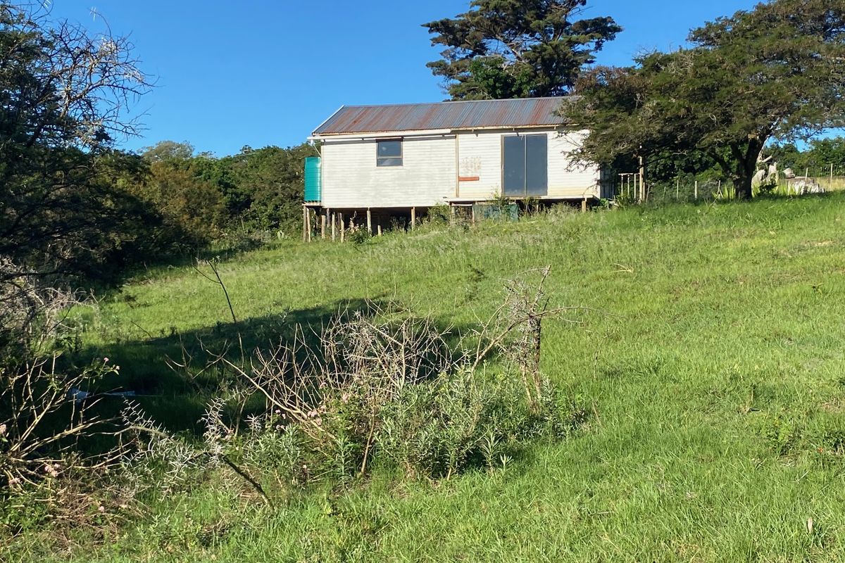 Bathurst Property with small cabin for sale. - Photo 5