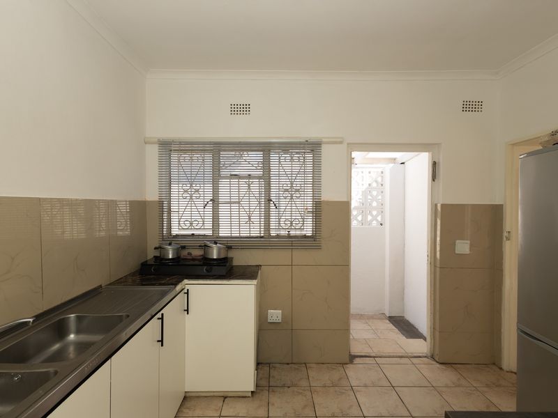 Neat as a Pin! - Photo 10