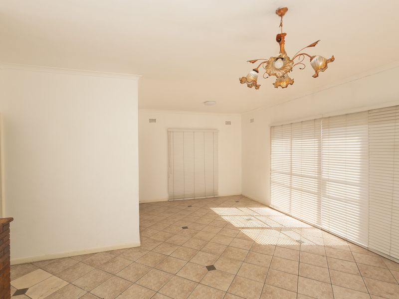 Neat as a Pin! - Photo 5