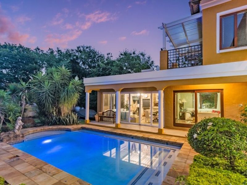 Rare 4 Bedroom Tuscan Style Home n Ruimsig Country Estate - Photo 8