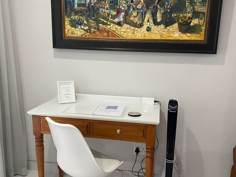 Stunning Fully Furnished Home to Rent in Beacon Bay! - Photo 9