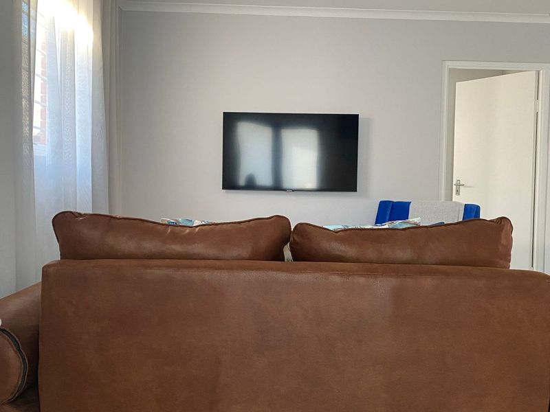 Stunning Fully Furnished Home to Rent in Beacon Bay! - Photo 7