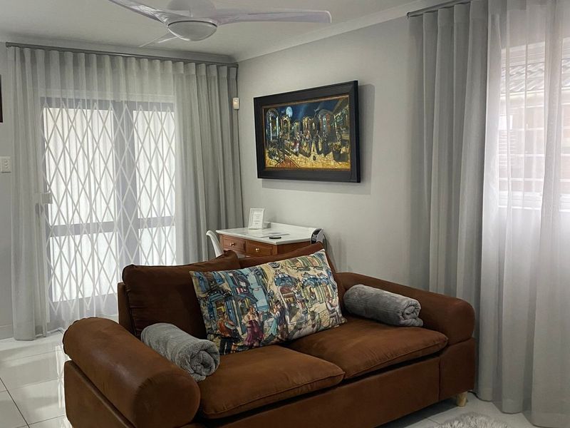 Stunning Fully Furnished Home to Rent in Beacon Bay! - Photo 6