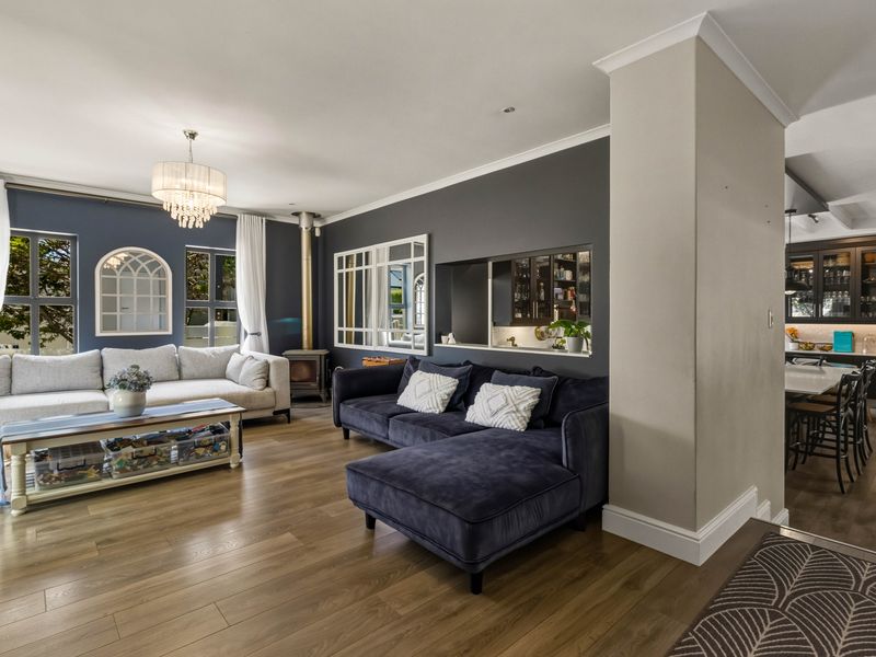 Family Home in Schonenberg Estate—Entertain in Style with Pool & Braai - Photo 4