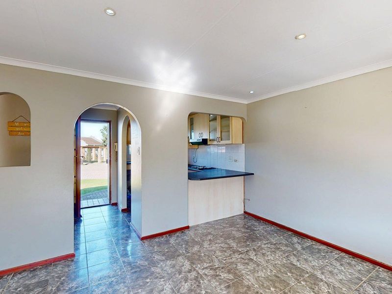 Cozy 2-Bedroom Townhouse in Kabega - Photo 5