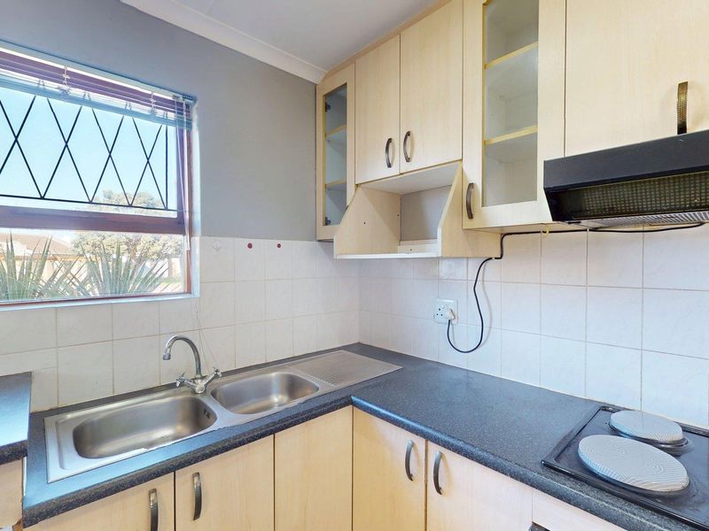 Cozy 2-Bedroom Townhouse in Kabega - Photo 10