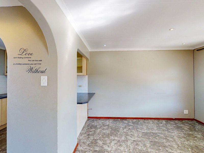 Cozy 2-Bedroom Townhouse in Kabega - Photo 8