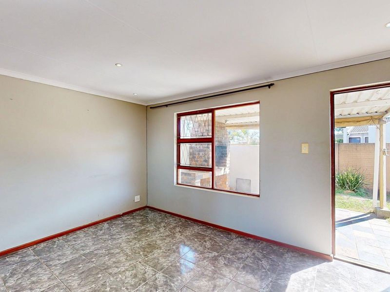 Cozy 2-Bedroom Townhouse in Kabega - Photo 6