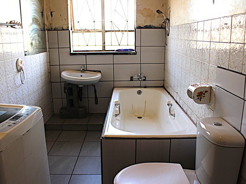 Seller Collecting R 19 200 Monthly In Rrental Income - Photo 4