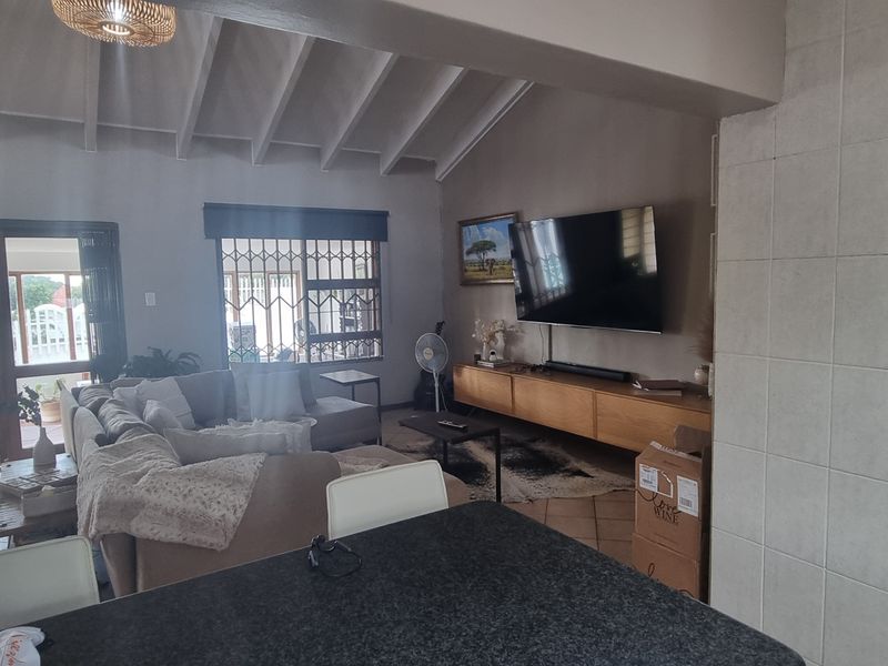 Delightul Sunny & Very Bright! - Photo 9