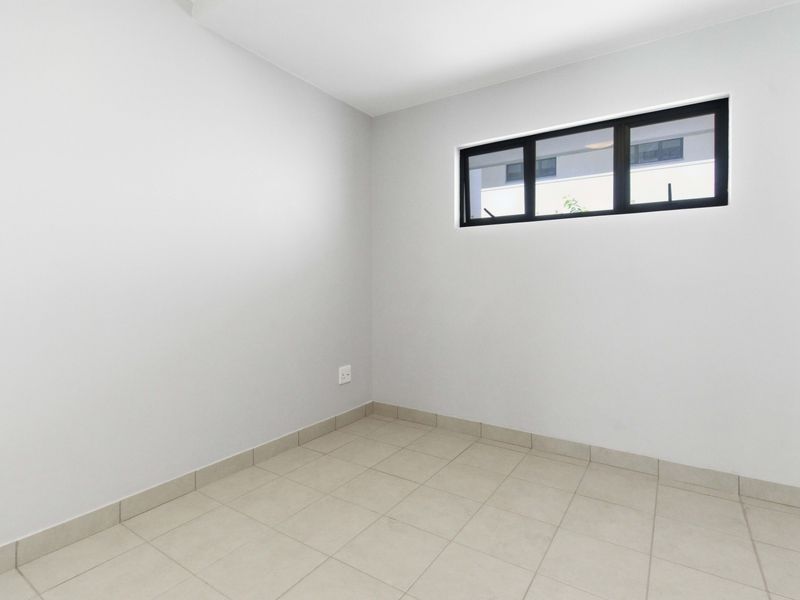 Modern 2-Bedroom - Photo 6
