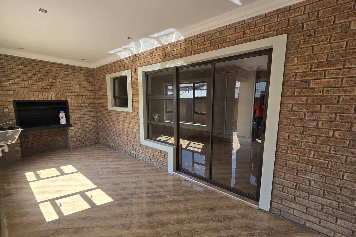 New Build Double Storey Delight! - Photo 5