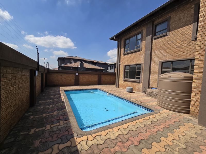 New Build Double Storey Delight! - Photo 4