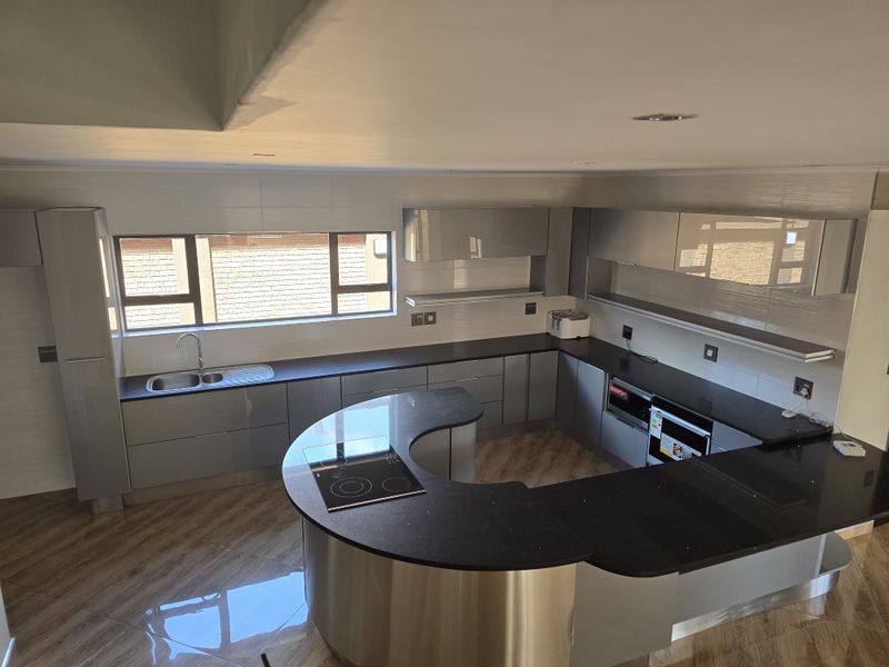 New Build Double Storey Delight! - Photo 8