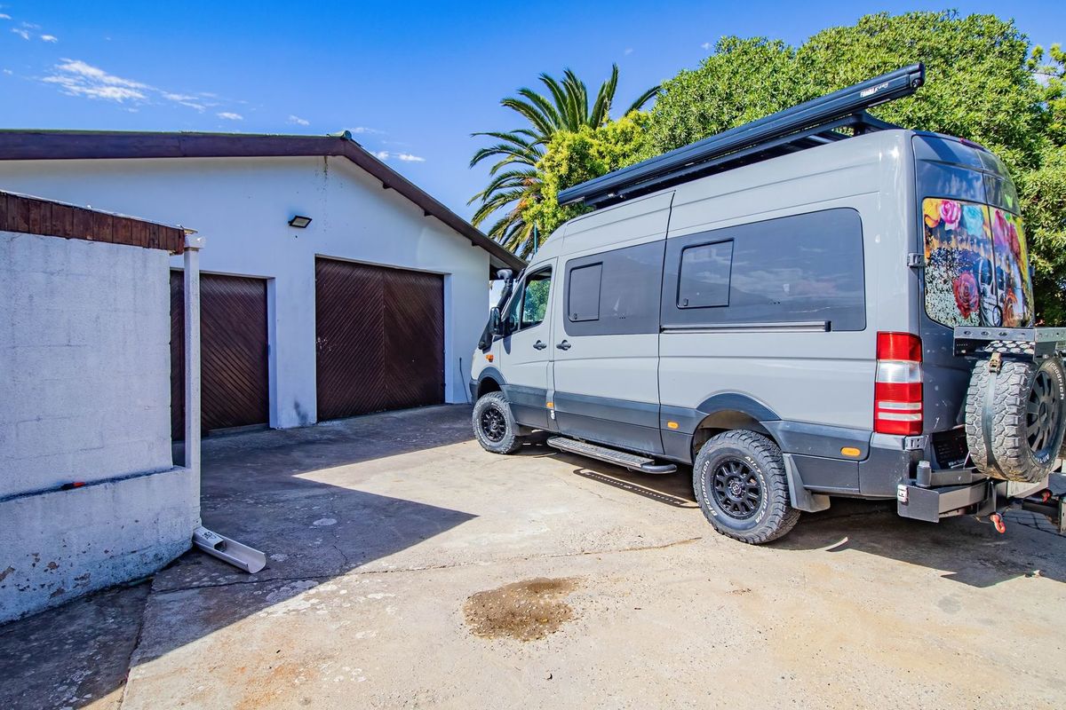 Langebaan - Midtown property - stone throw from beach - Photo 5