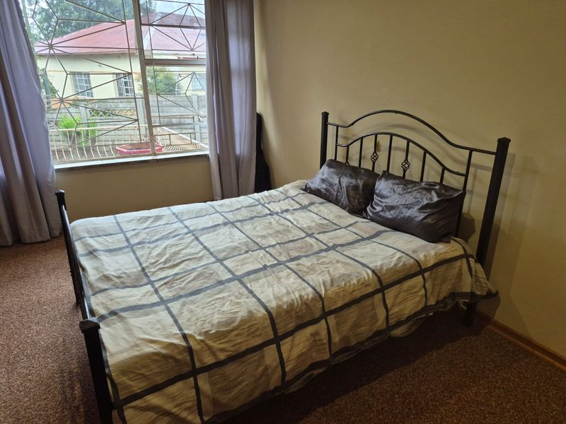 Spacious Family Home with Borehole on a Large Stand - Photo 10