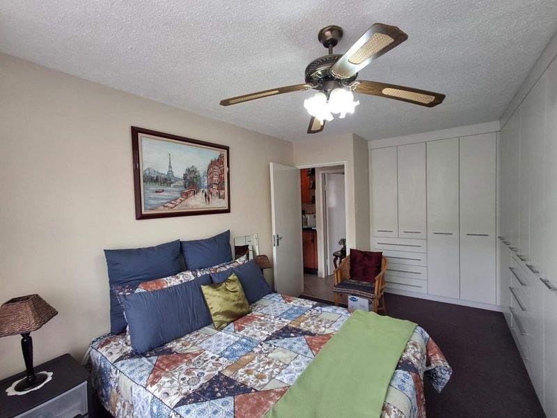 MODERN 1 BEDROOM APARTMENT IN WONDERBOOM SOUTH - Photo 8