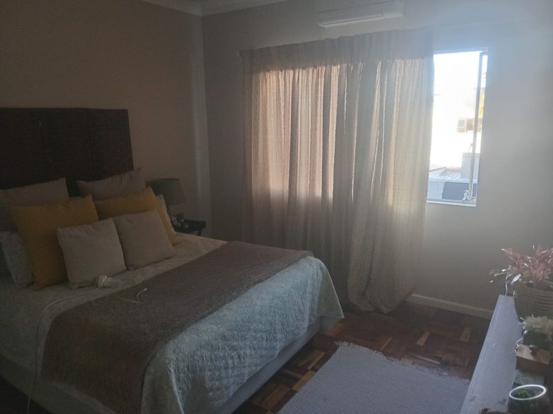 Central, Secure & Move-In Ready – Upmarket 2-Bedroom Apartment - Photo 7