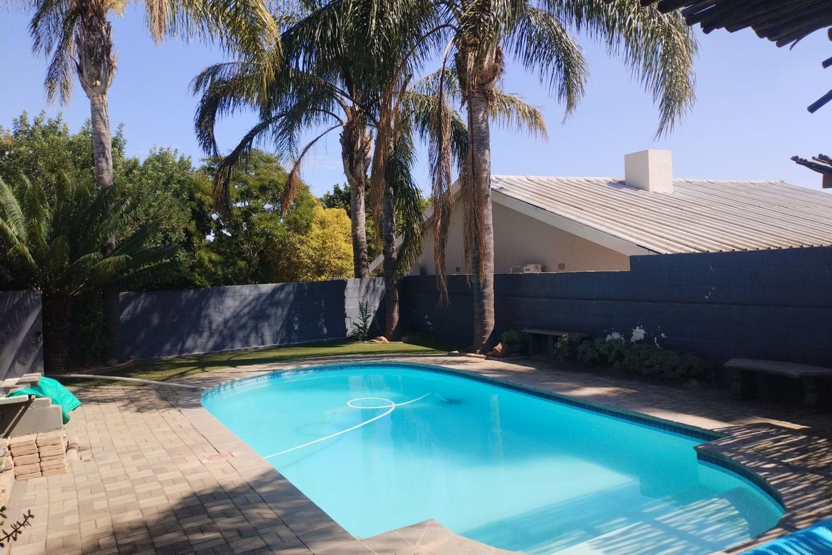 4 BEDROOM HOUSE  WITH FLATLET IN AMANDELRUG FOR SALE - Photo 2