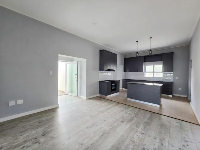 Spacious Open-Plan Home with Indoor Entertainment Area - Photo 4