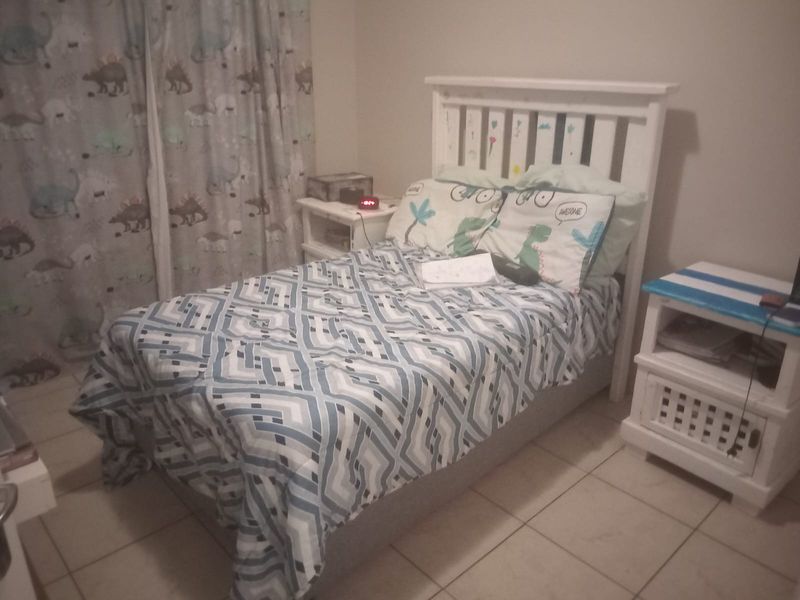 Neat & Secure 2-Bedroom Apartment in the Heart of Berea - Photo 7