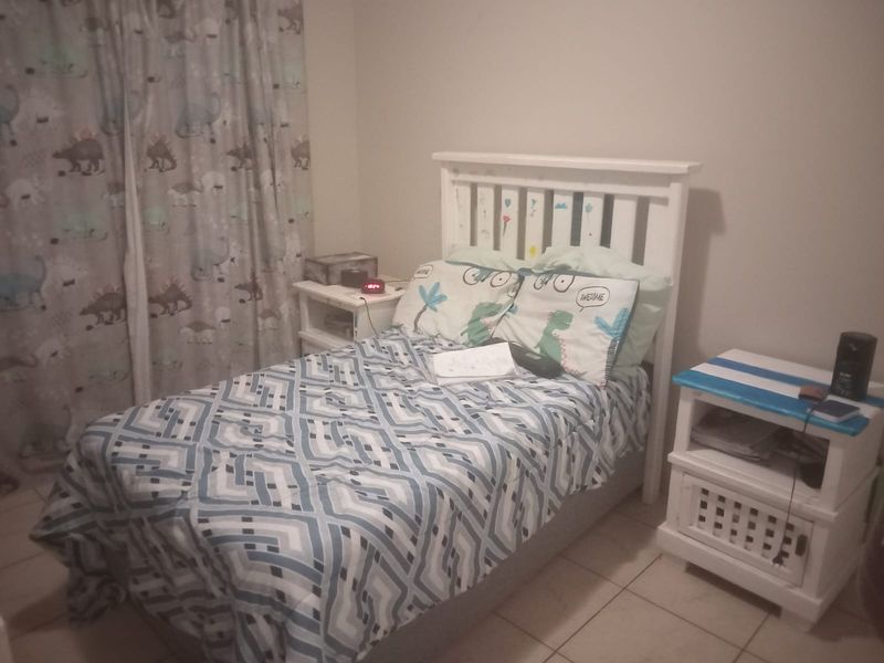 Neat & Secure 2-Bedroom Apartment in the Heart of Berea - Photo 6