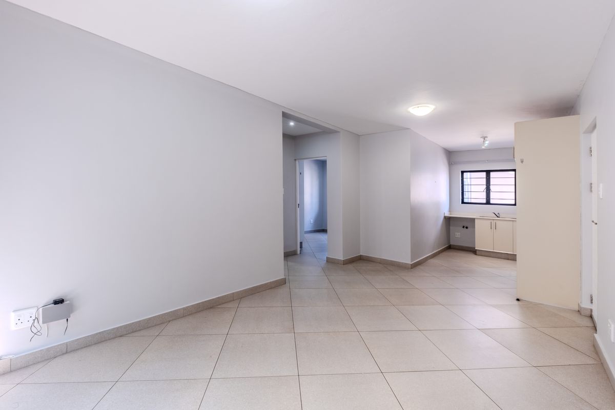 Modern ground floor unit in Parkhill. - Photo 4