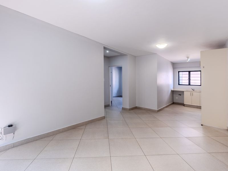 Modern ground floor unit in Parkhill. - Photo 4