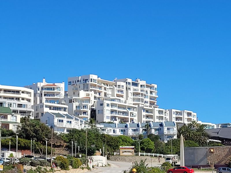Experience Coastal Living with a Mediterranean Flair - Uninterrupted Sea View - Photo 3